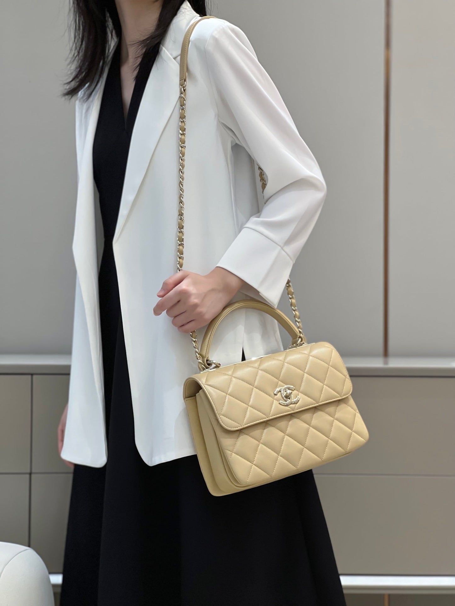 CH FLAP BAG WITH TOP HANDLE Trendy cc Lambskin Apricot