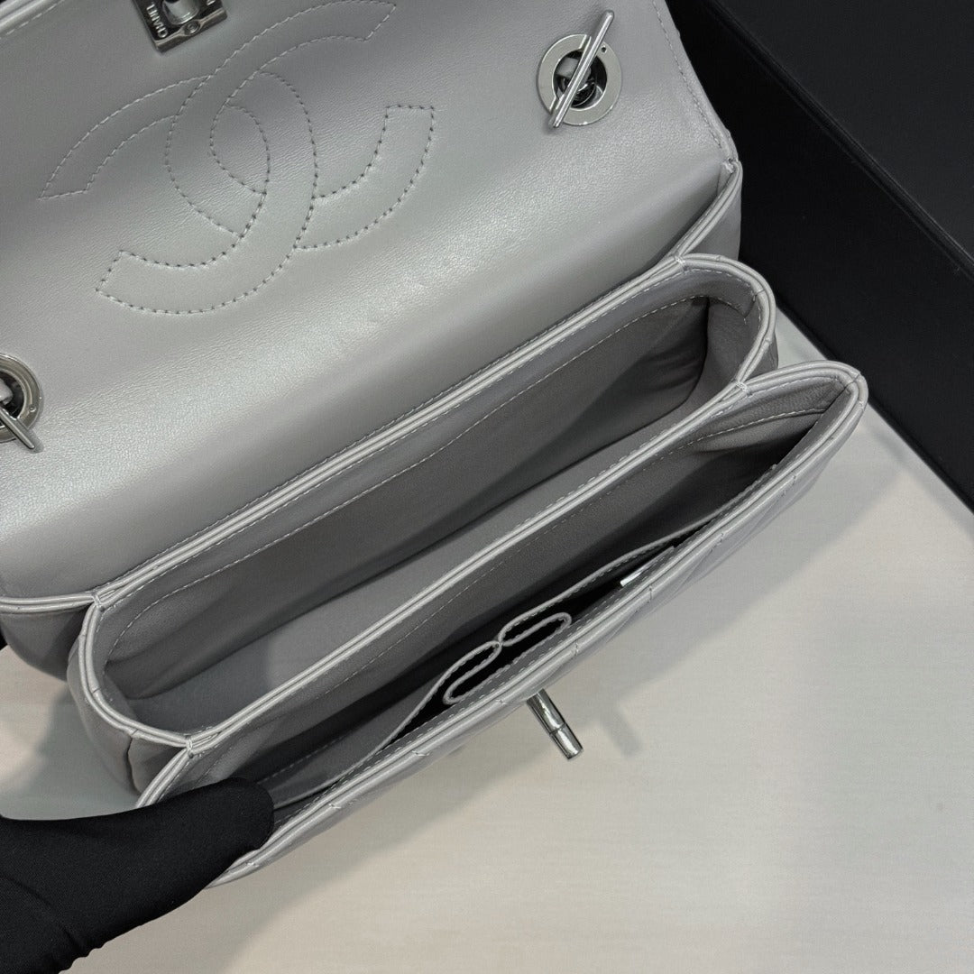 CH FLAP BAG WITH TOP HANDLE Trendy cc Lambskin Dove Gray