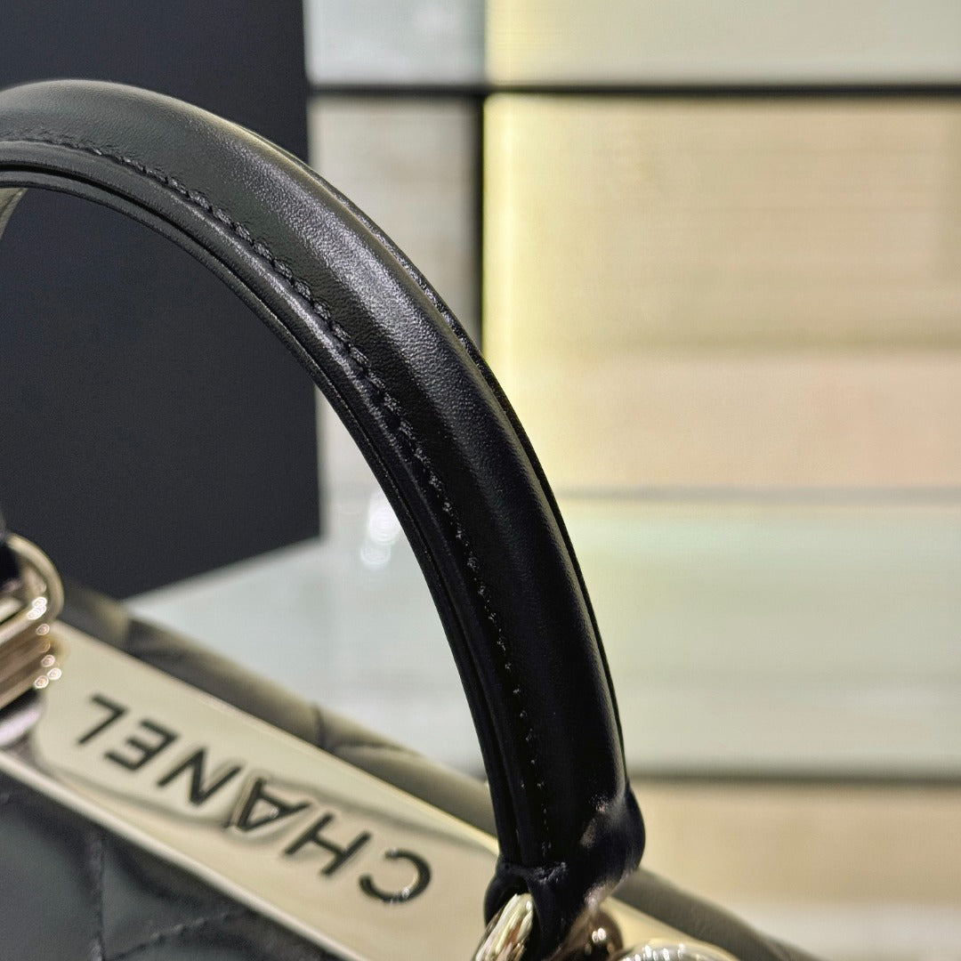 CH  MINI FLAP BAG WITH TOP HANDLE Trendy Lambskin Black