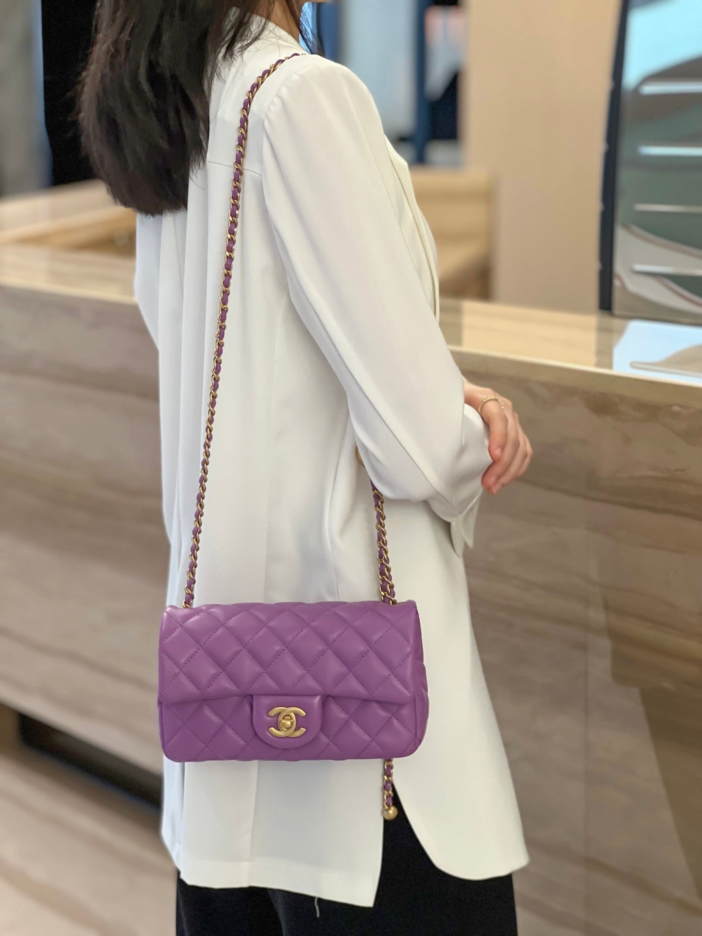 CH  CF20 Golden Globe CLASSIC HANDBAG  Lambskin Taro Purple