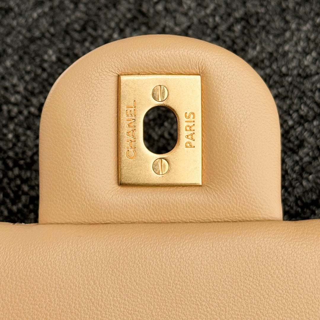 CH CF20 Golden Globe CLASSIC HANDBAG  Lambskin Milk tea color