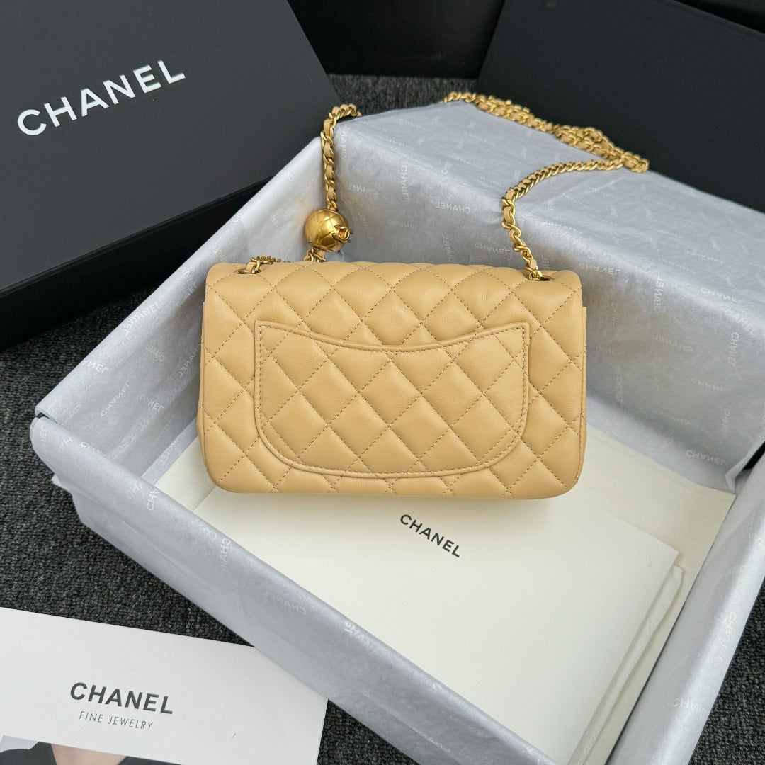 CH CF20 Golden Globe CLASSIC HANDBAG  Lambskin Milk tea color