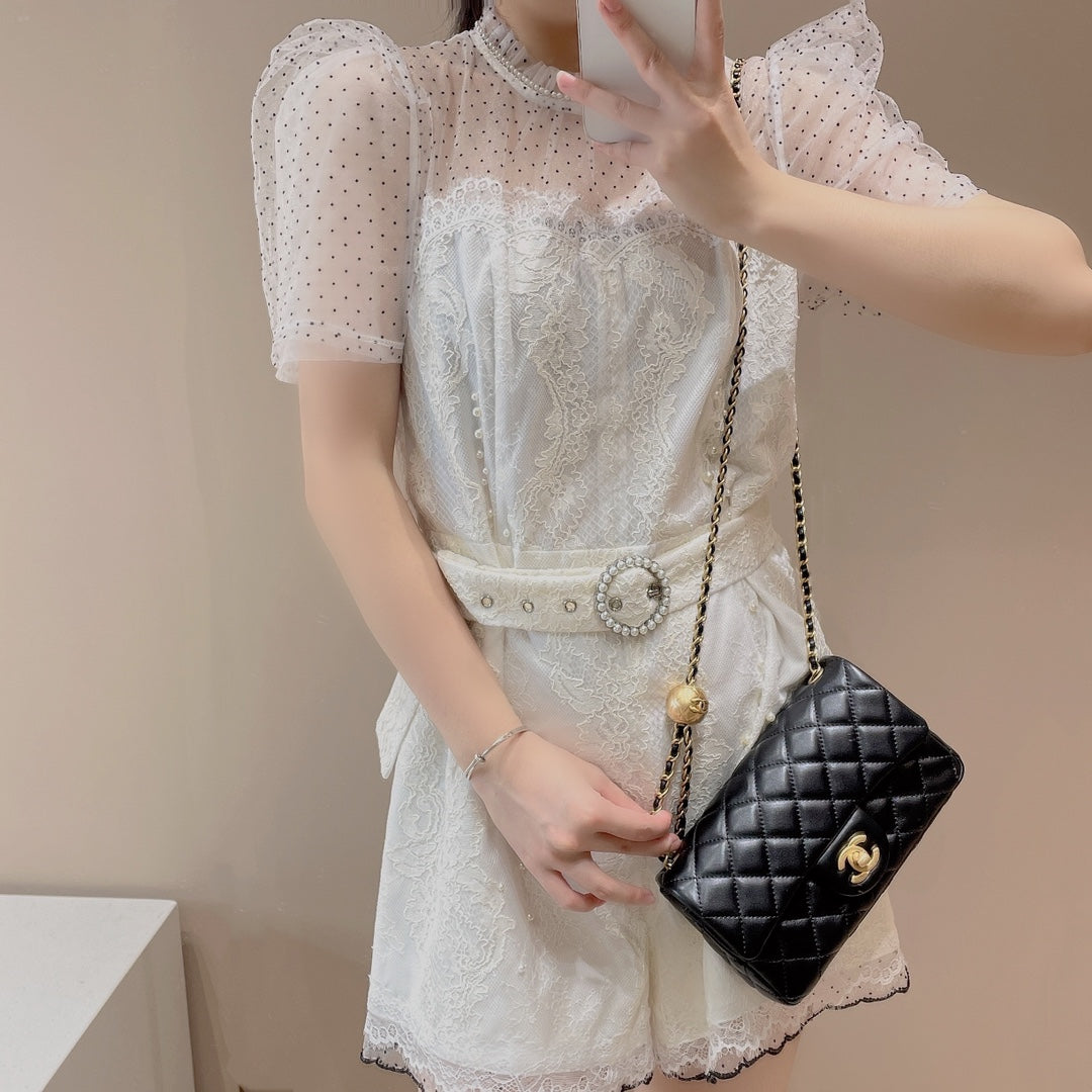 CH CF20 Golden Globe CLASSIC HANDBAG  Lambskin Rose Red