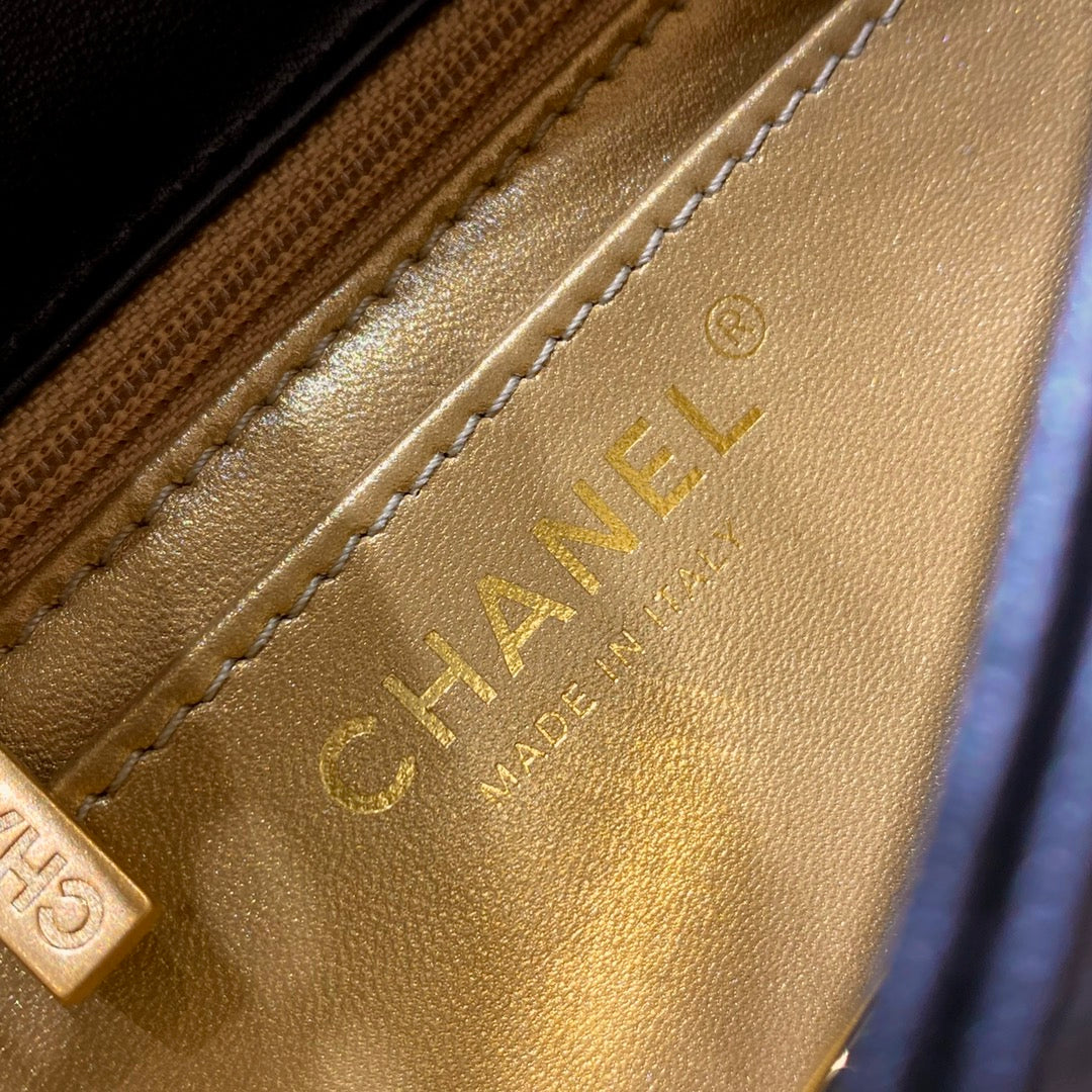 CH CF20 Golden Globe CLASSIC HANDBAG  Lambskin Black