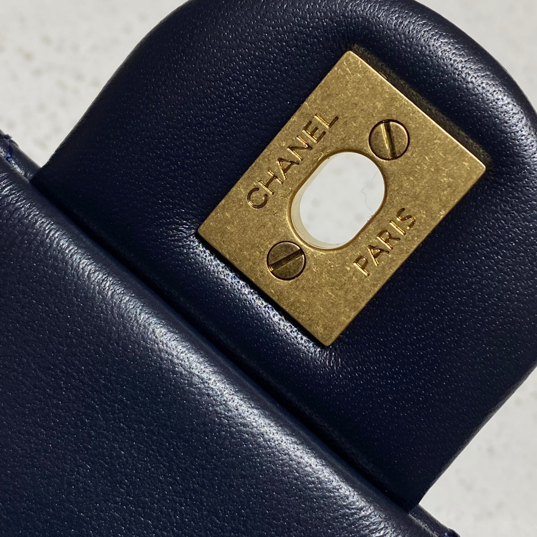 CH CF20 Golden Globe CLASSIC HANDBAG  Lambskin Deep sea blue