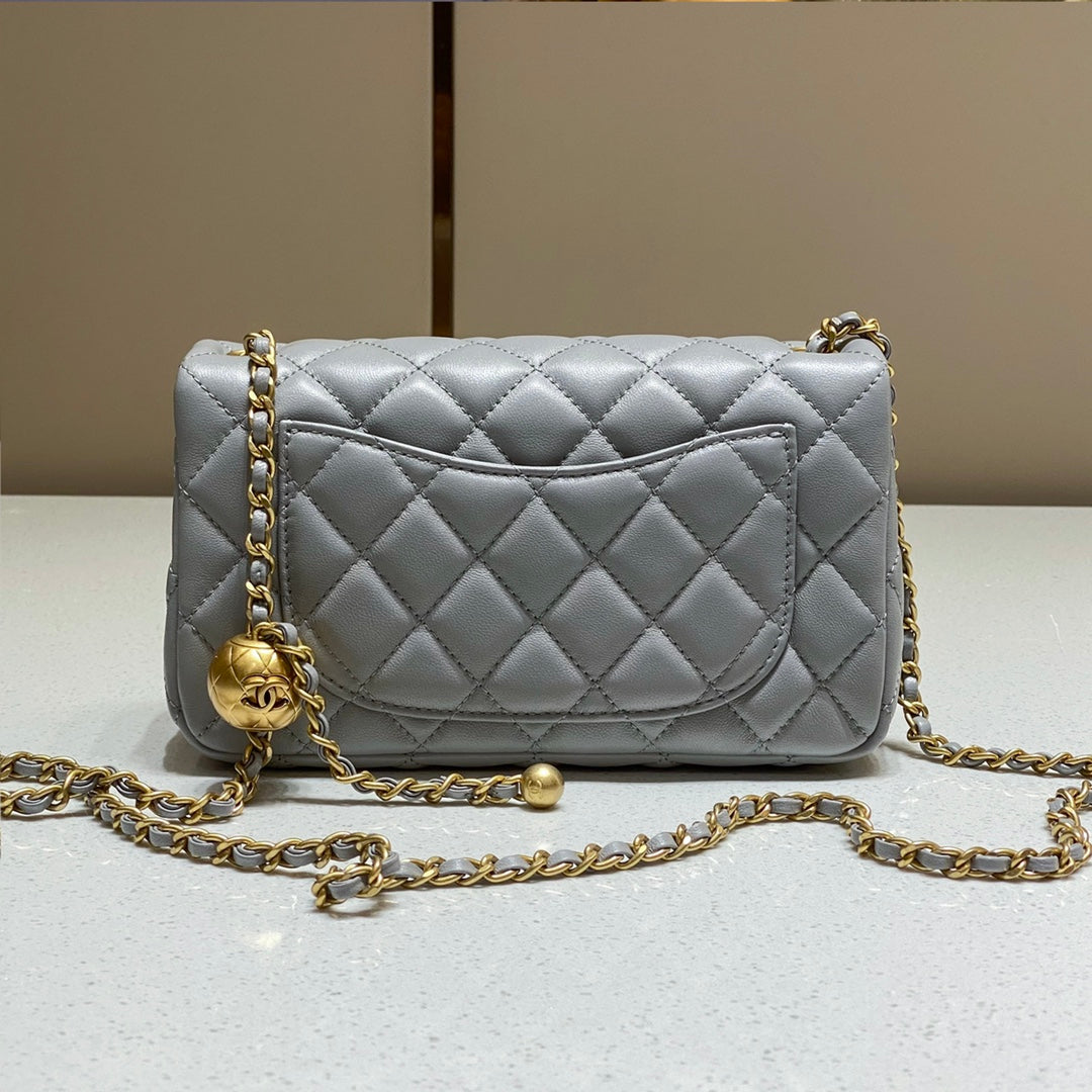 CH CF20 Golden Globe CLASSIC HANDBAG  Lambskin Grey