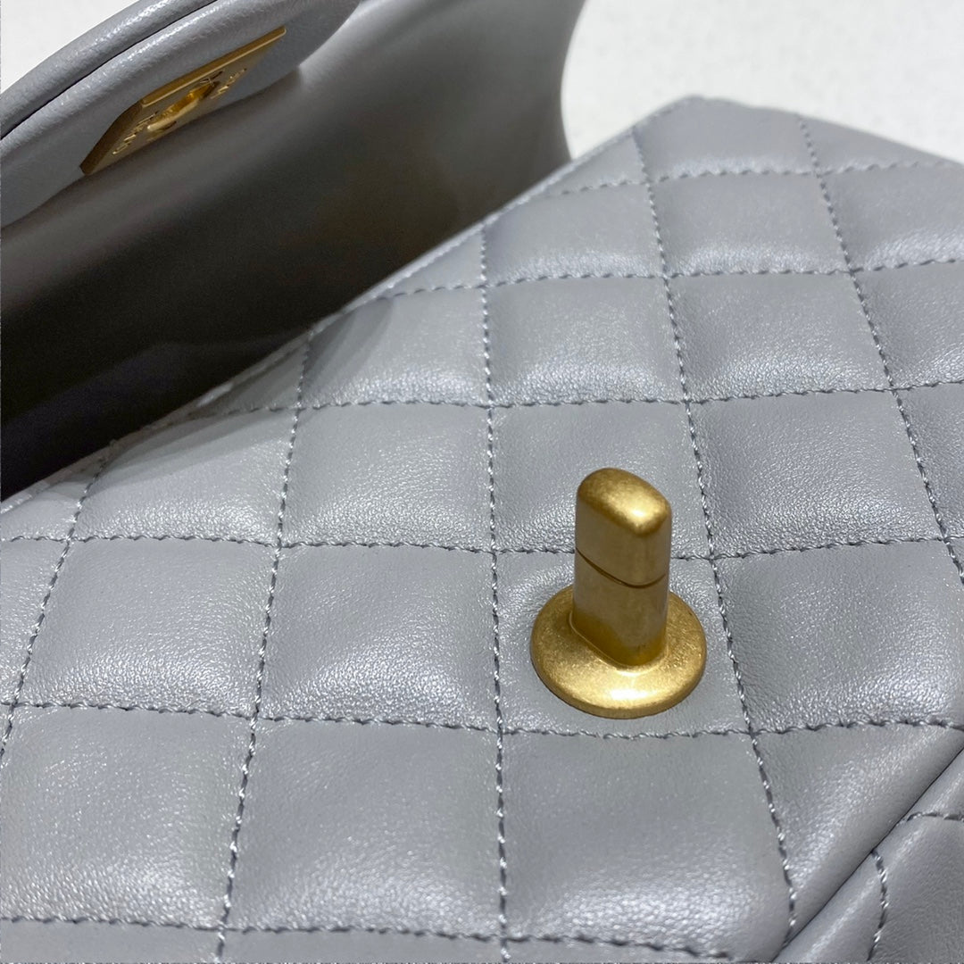 CH CF20 Golden Globe CLASSIC HANDBAG  Lambskin Grey