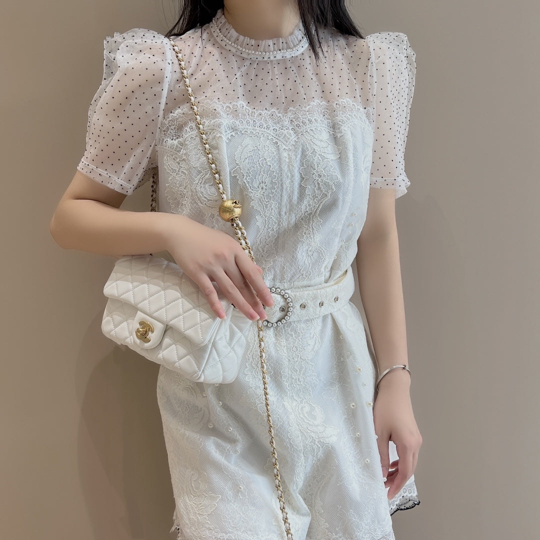 CH CF20 Golden Globe CLASSIC HANDBAG  Lambskin White