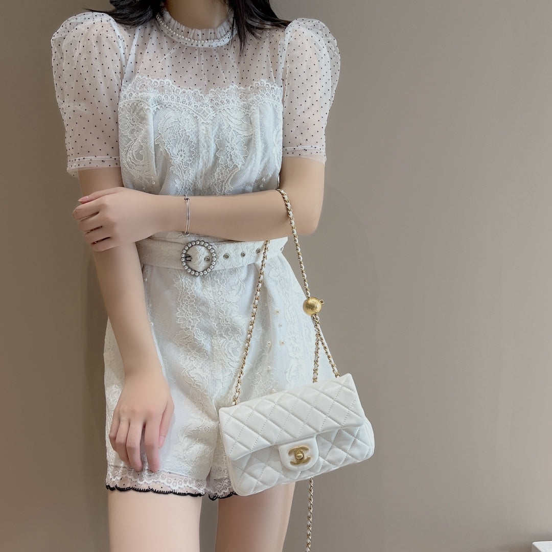 CH CF20 Golden Globe CLASSIC HANDBAG  Lambskin White