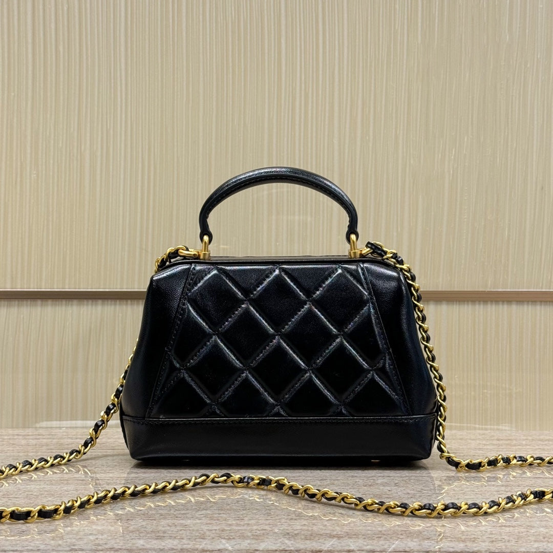 CH 24A Doctor bag Shiny Lambskin & Gold-Tone Metal Black