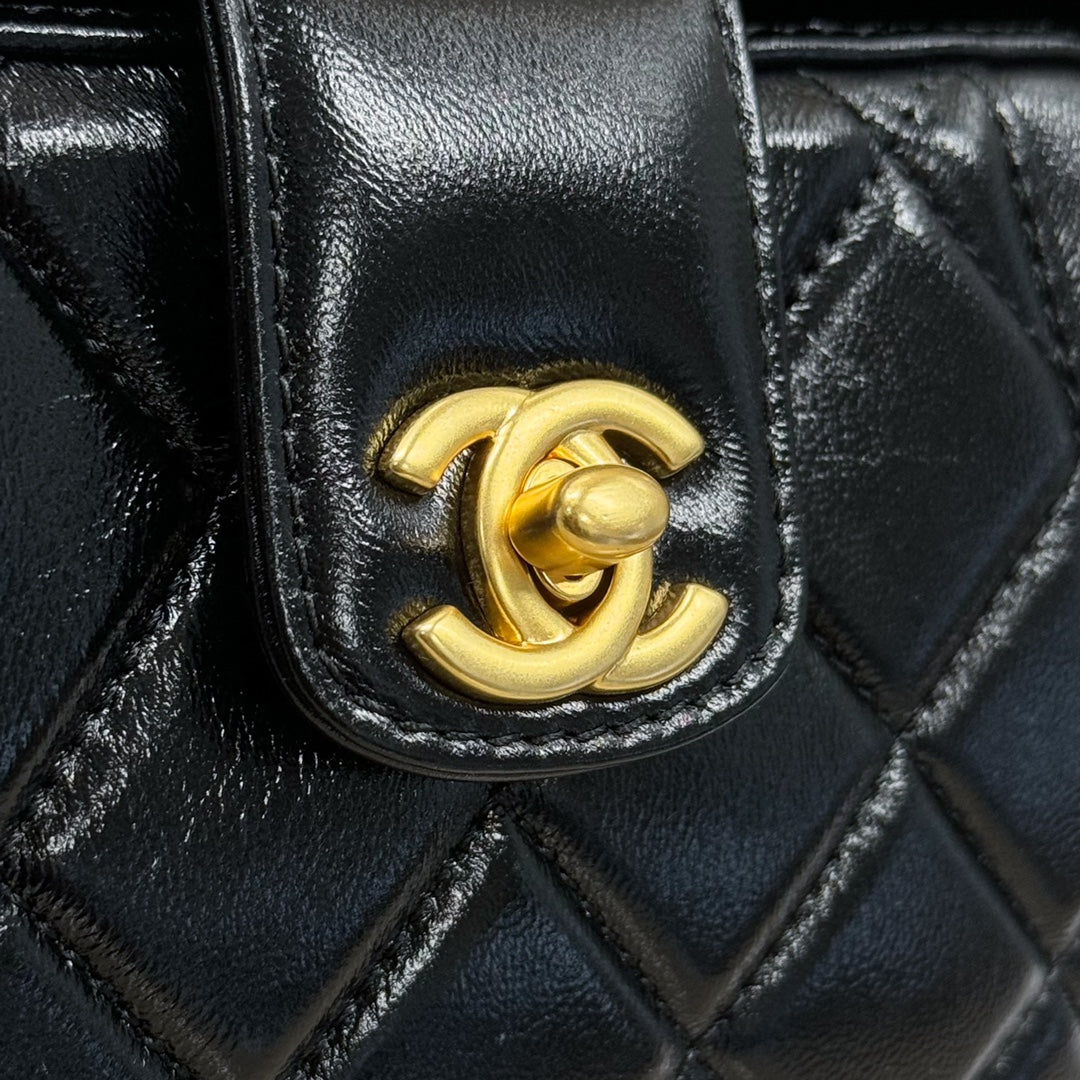 CH 24A Doctor bag Shiny Lambskin & Gold-Tone Metal Black