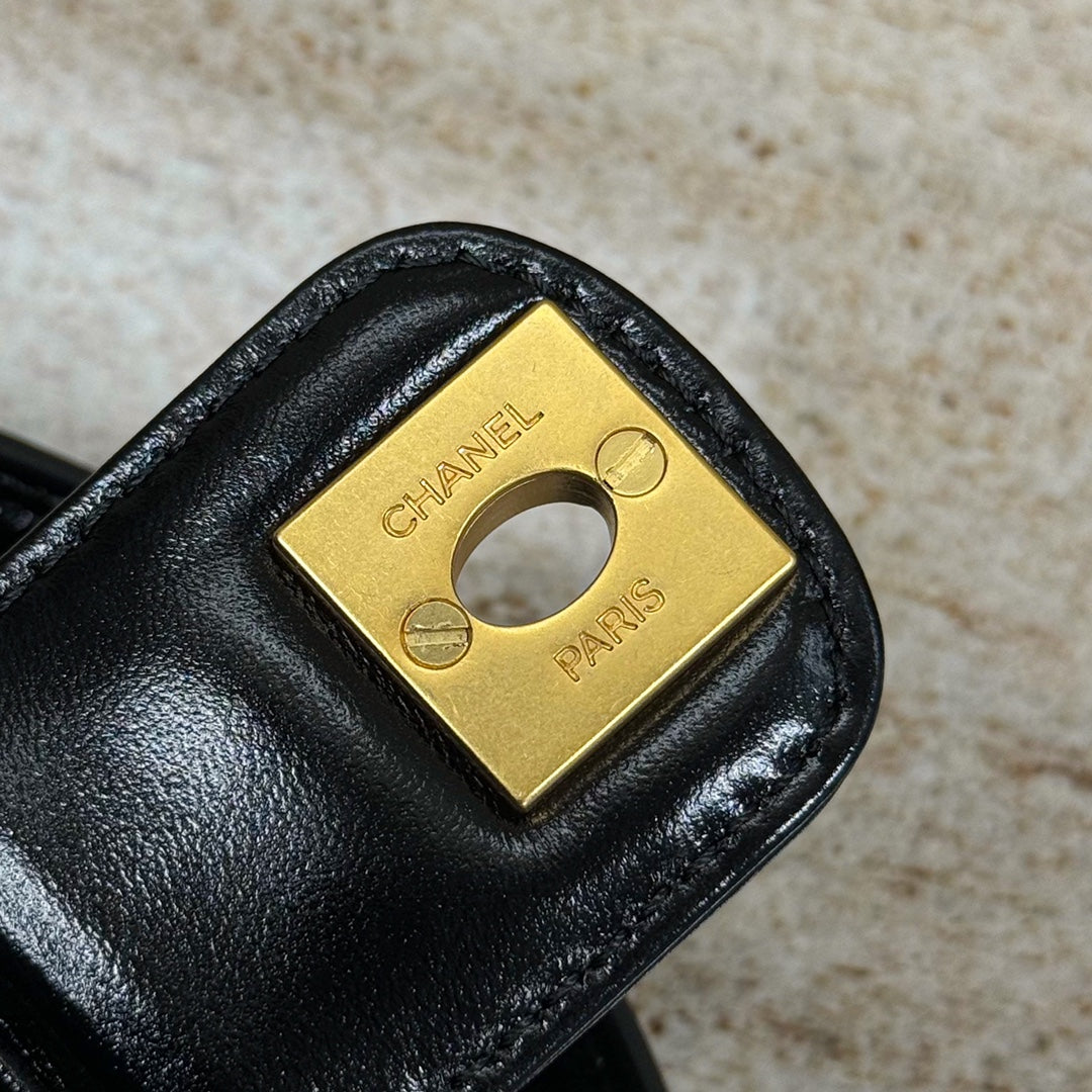 CH 24A Doctor bag Shiny Lambskin & Gold-Tone Metal Black