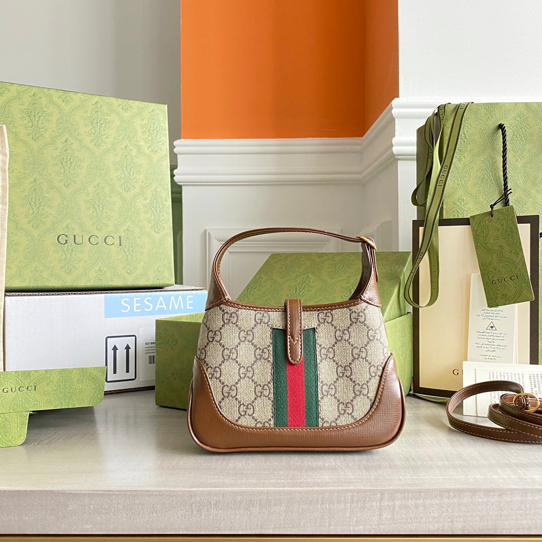 GC Jackie1961 Beige/ebony GG Supreme canvas, with brown leather trim