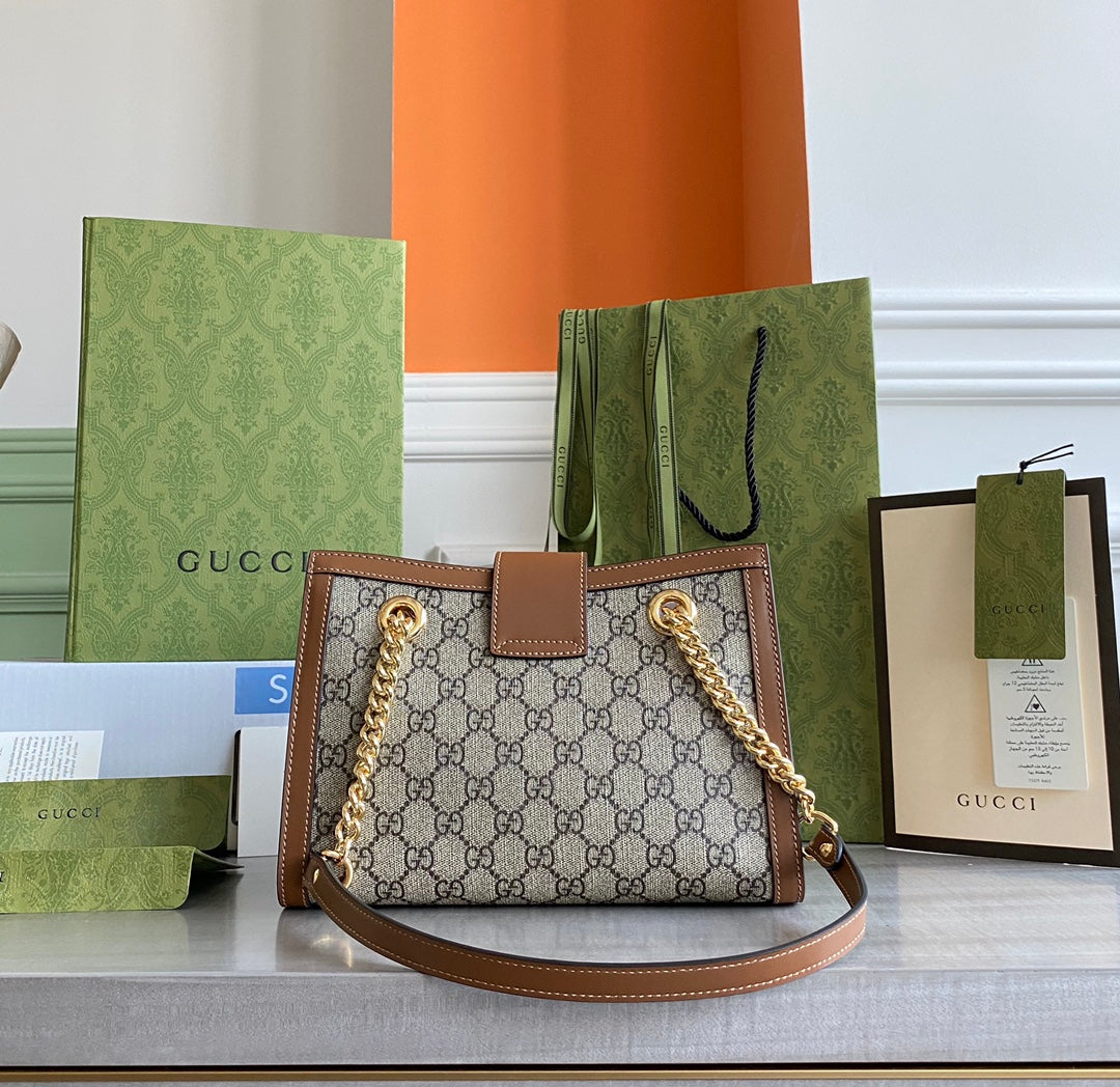 GC Padlock small shoulder bag Beige/ebony GG Supreme canvas, with brown leather detail