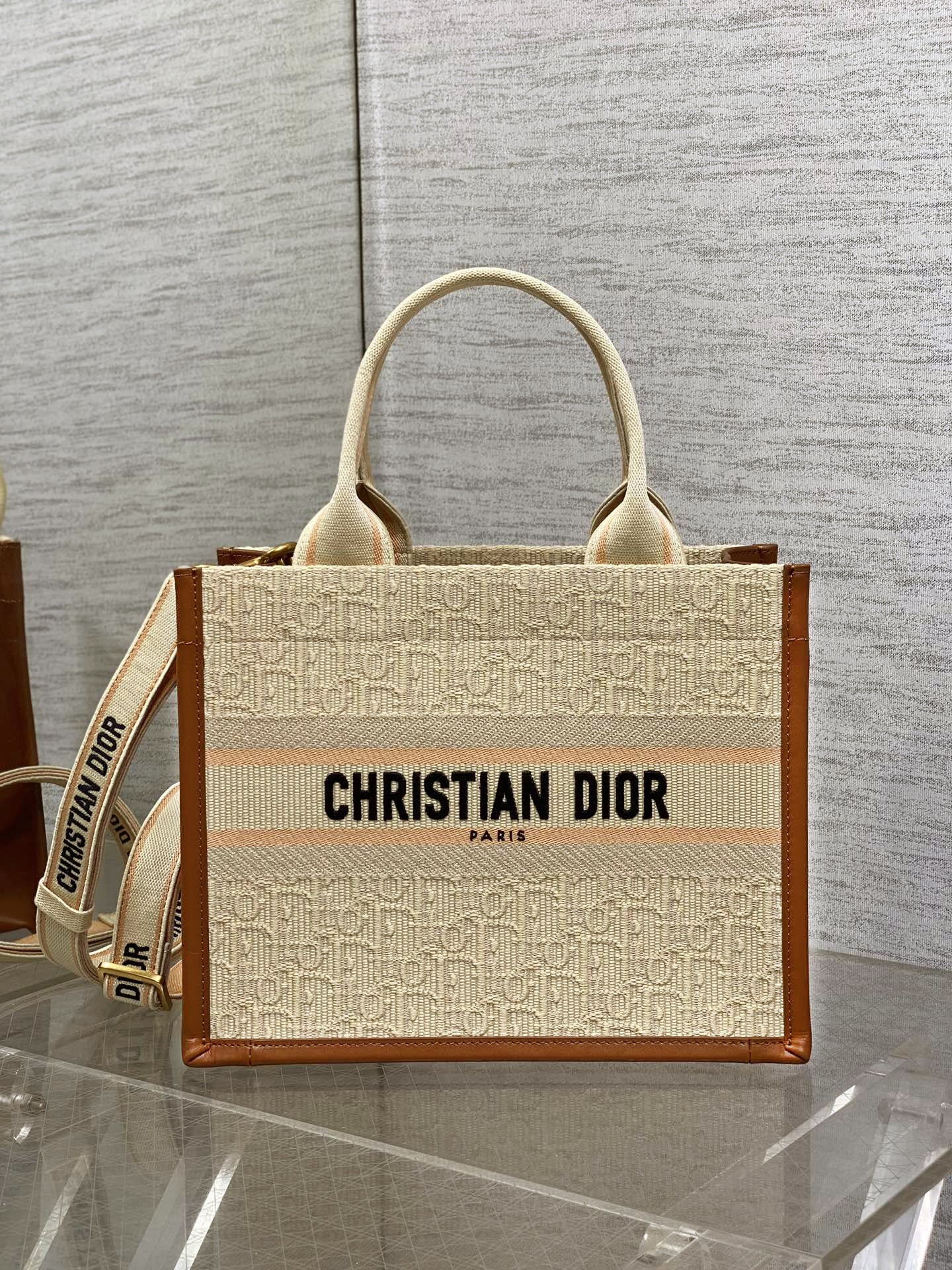 DO Book Tote Bag Beige Oblique Embroidered Raffia and Camel Calfskin