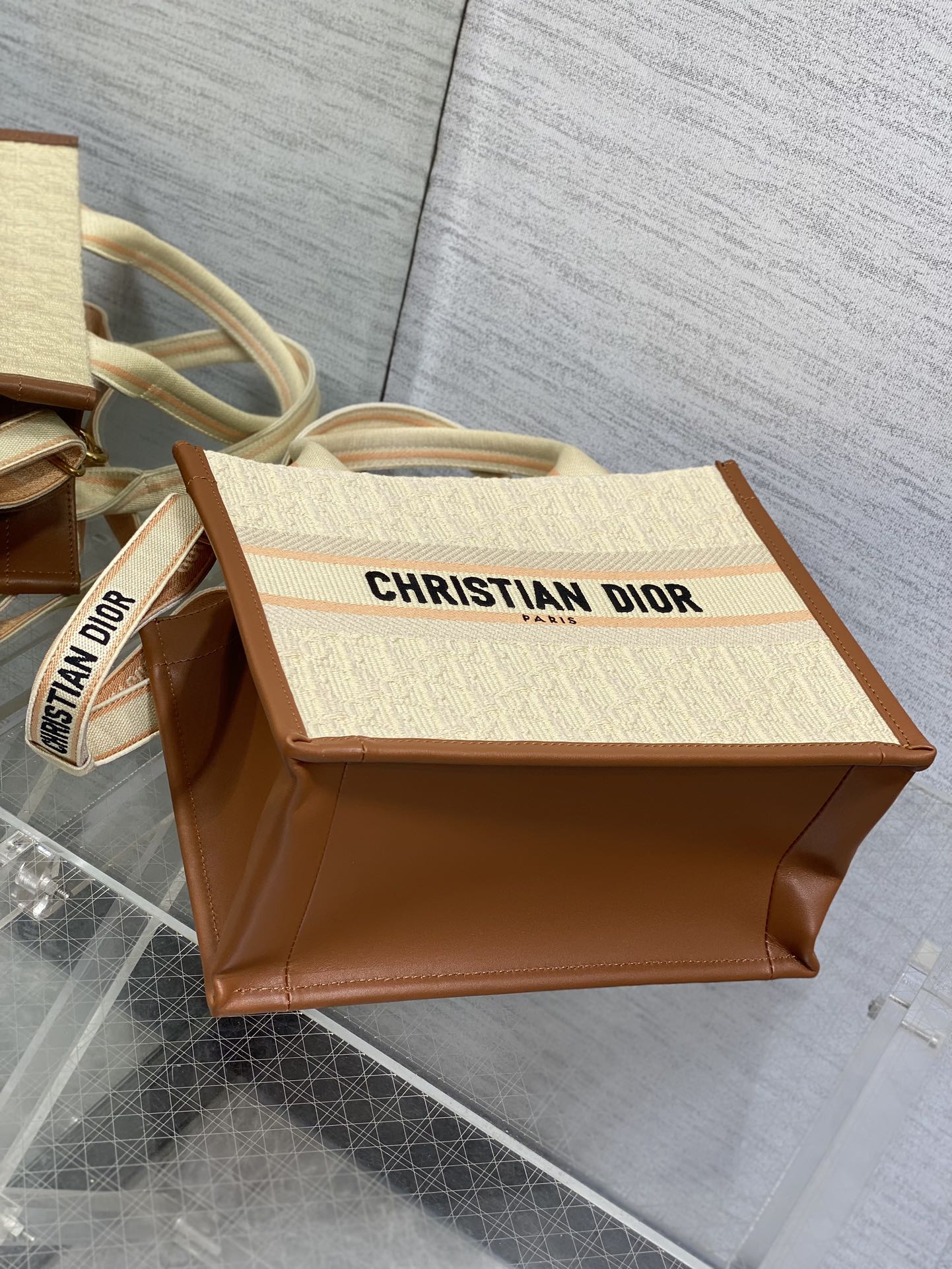 DO Book Tote Bag Beige Oblique Embroidered Raffia and Camel Calfskin