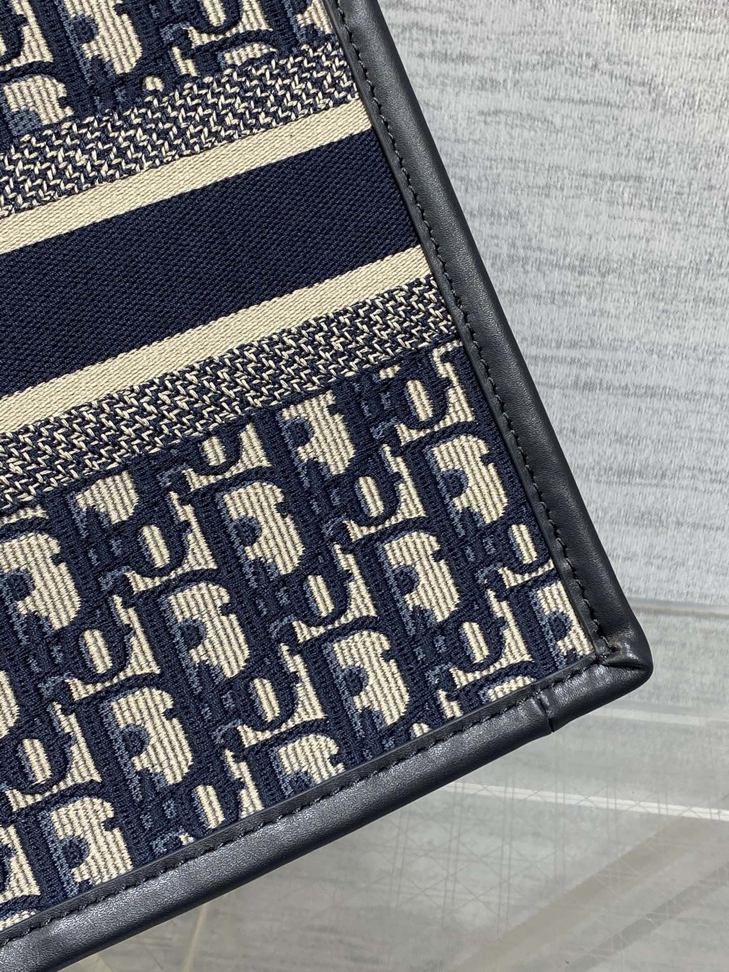 DO  Book Tote Bag Blue Di0r Oblique Embroidery and Calfskin