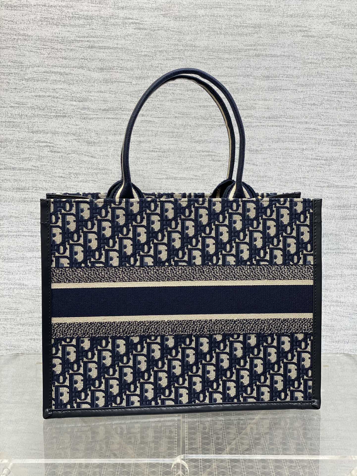 DO  Book Tote Bag Blue Di0r Oblique Embroidery and Calfskin