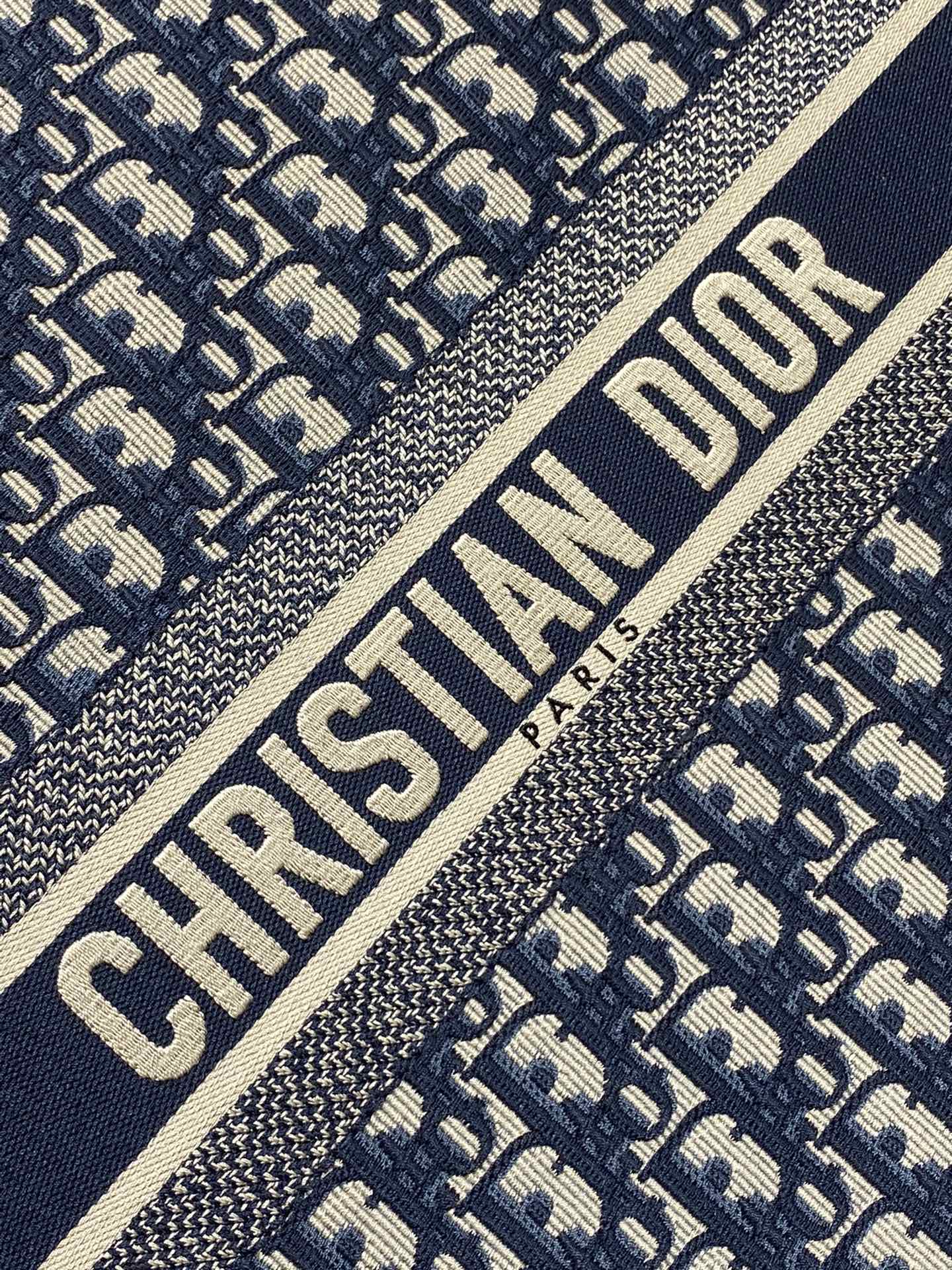 DO  Book Tote Bag Blue Di0r Oblique Embroidery and Calfskin