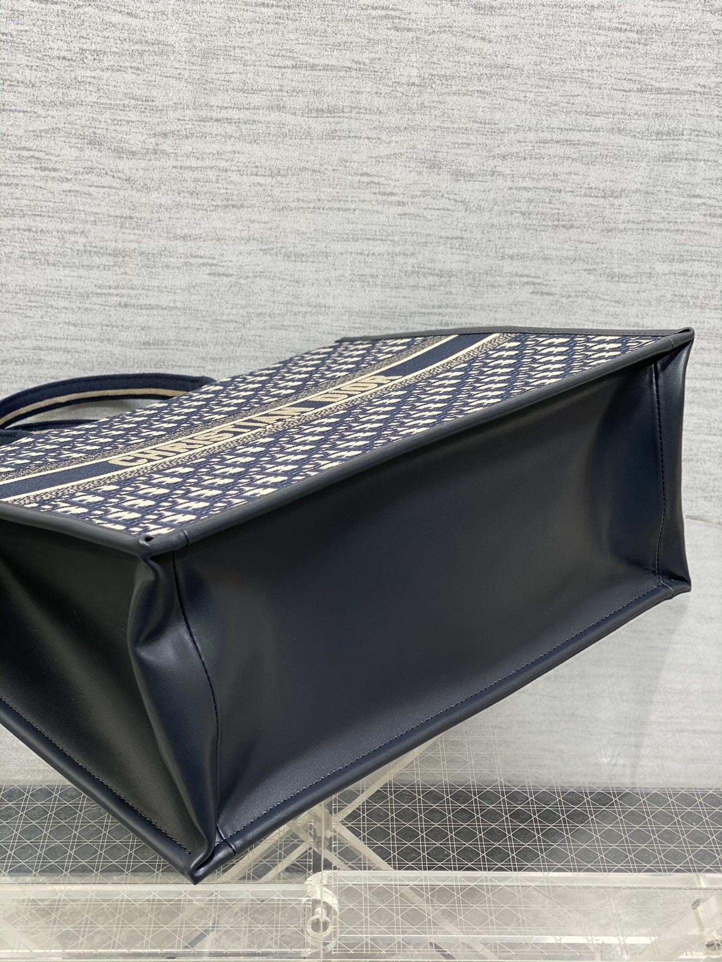 DO  Book Tote Bag Blue Di0r Oblique Embroidery and Calfskin