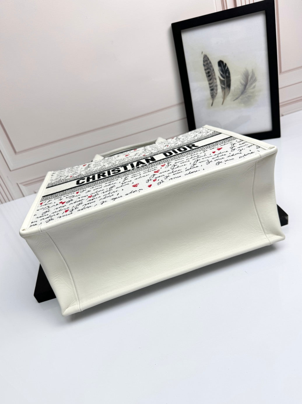 DO Dioramour Small Book Tote White Embroidery with Black and Red Je Vous Adore Motif and