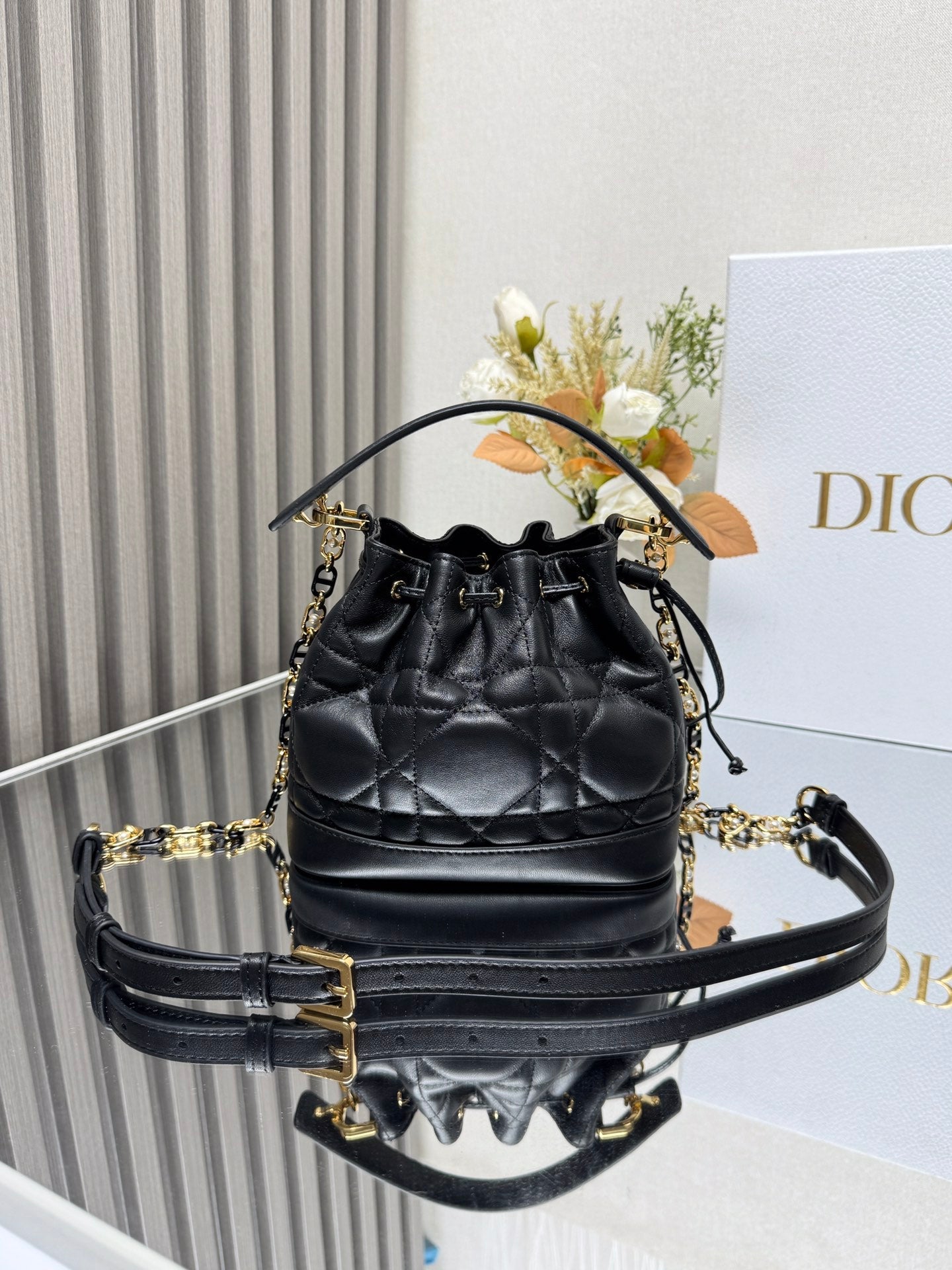 DO Small Jolie Bucket Bag Black Macrocannage Lambskin and Calfskin
