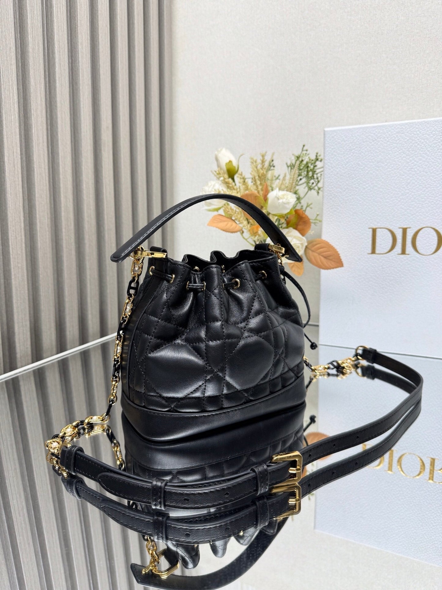 DO Small Jolie Bucket Bag Black Macrocannage Lambskin and Calfskin