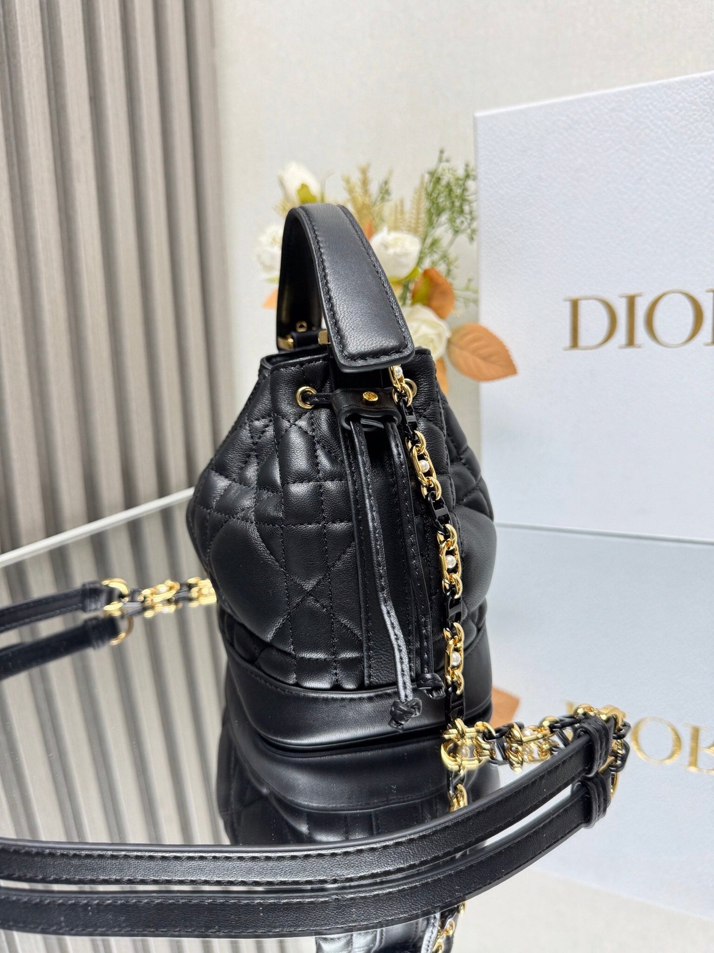 DO Small Jolie Bucket Bag Black Macrocannage Lambskin and Calfskin