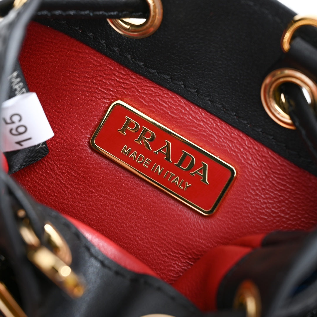 PD Patent leather mini-pouch