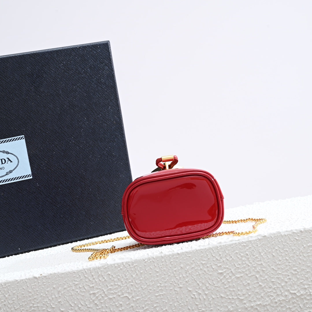 PD Patent leather mini-pouch