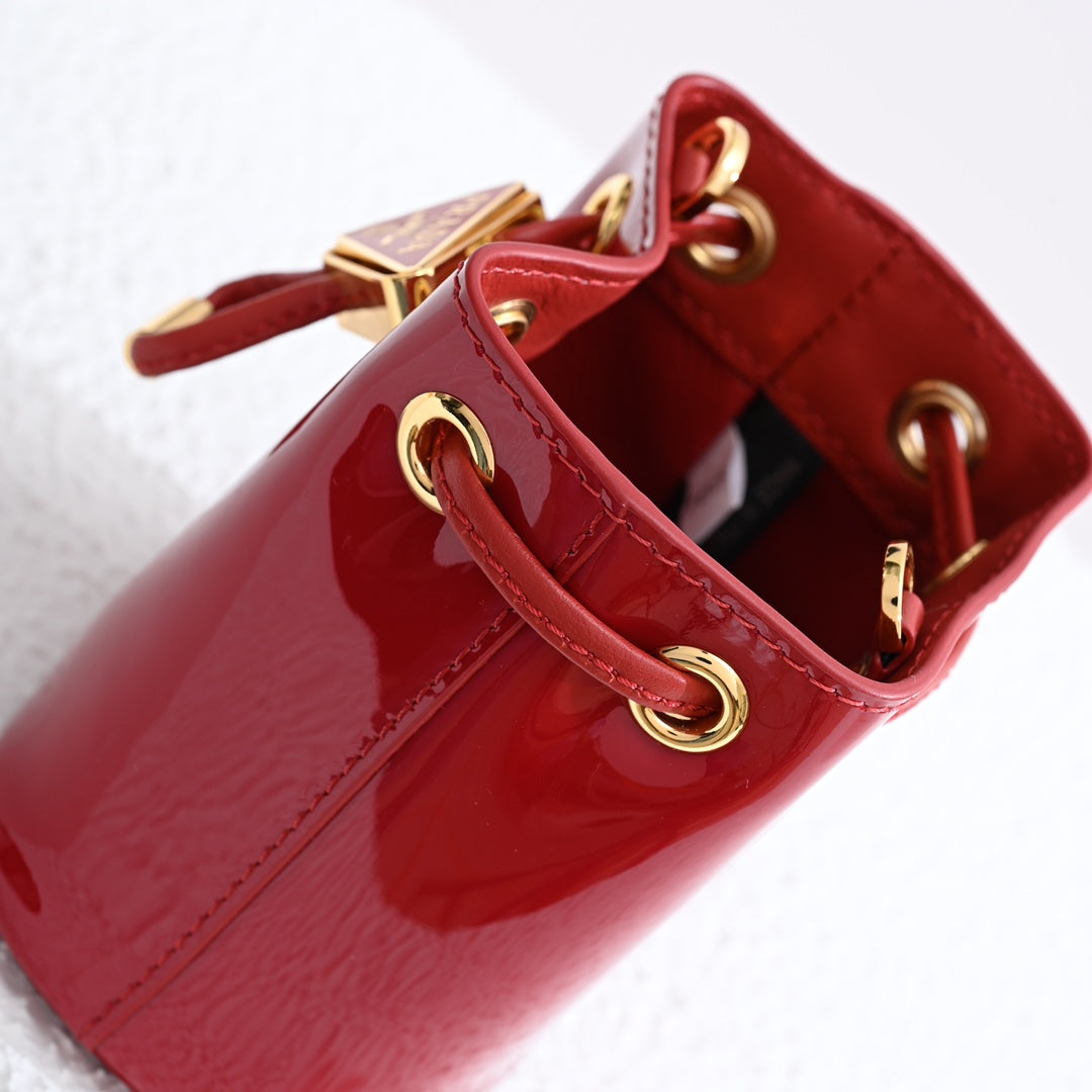 PD Patent leather mini-pouch