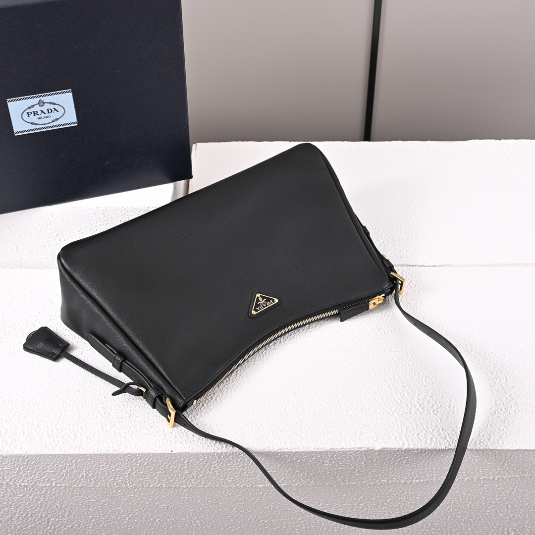 PD  Aimée large leather shoulder bag