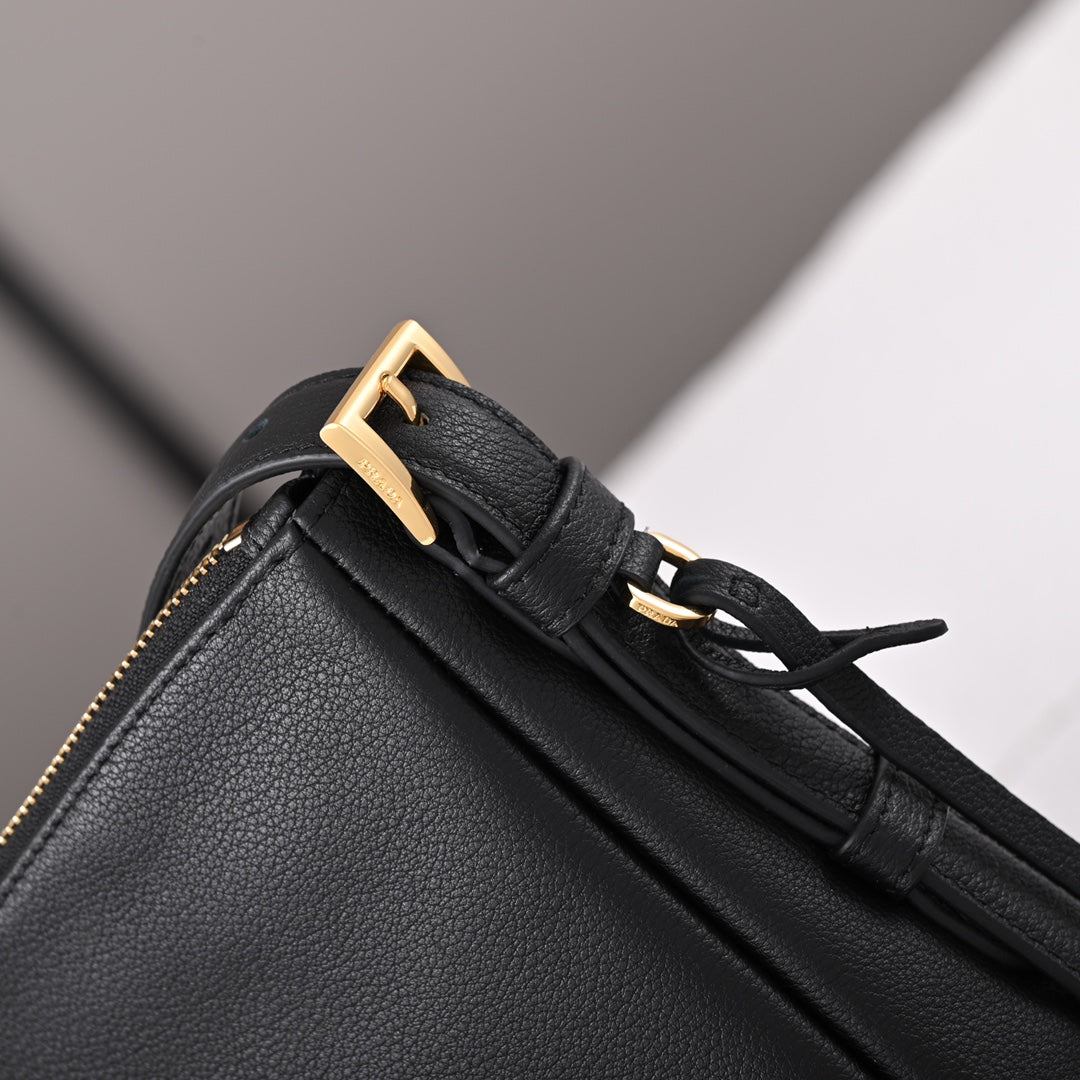 PD  Aimée large leather shoulder bag