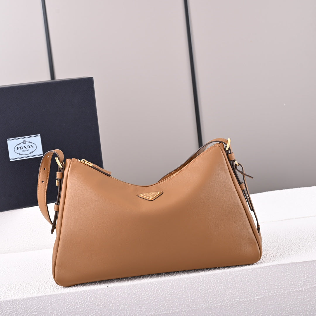 PD  Aimée large leather shoulder bag