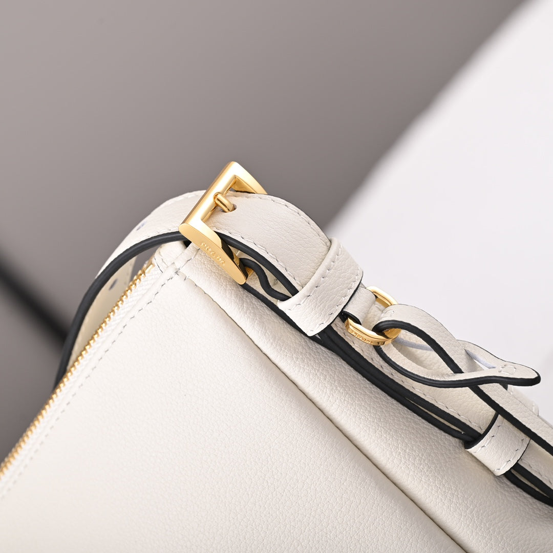 PD  Aimée large leather shoulder bag