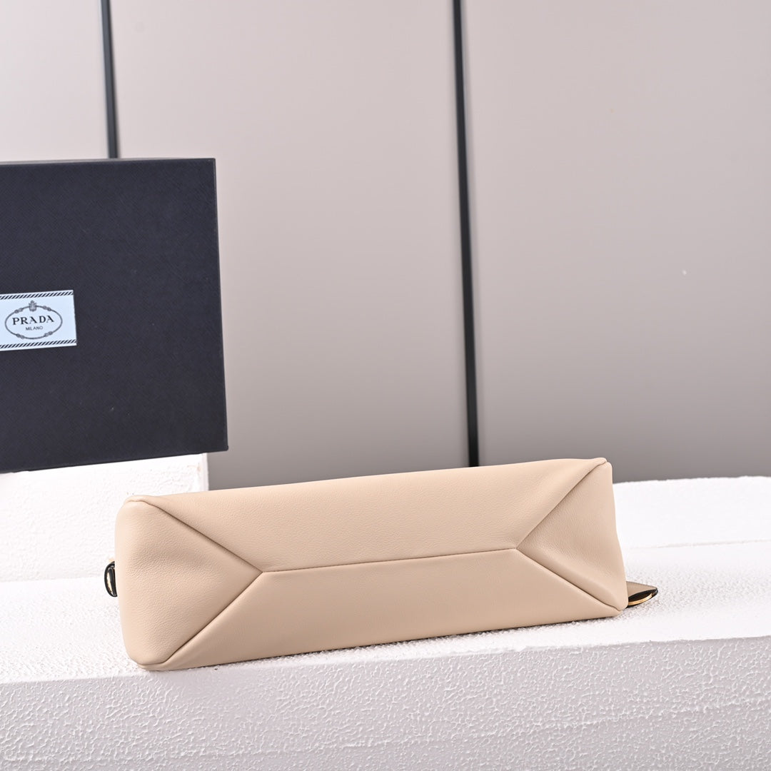 PD  Aimée large leather shoulder bag