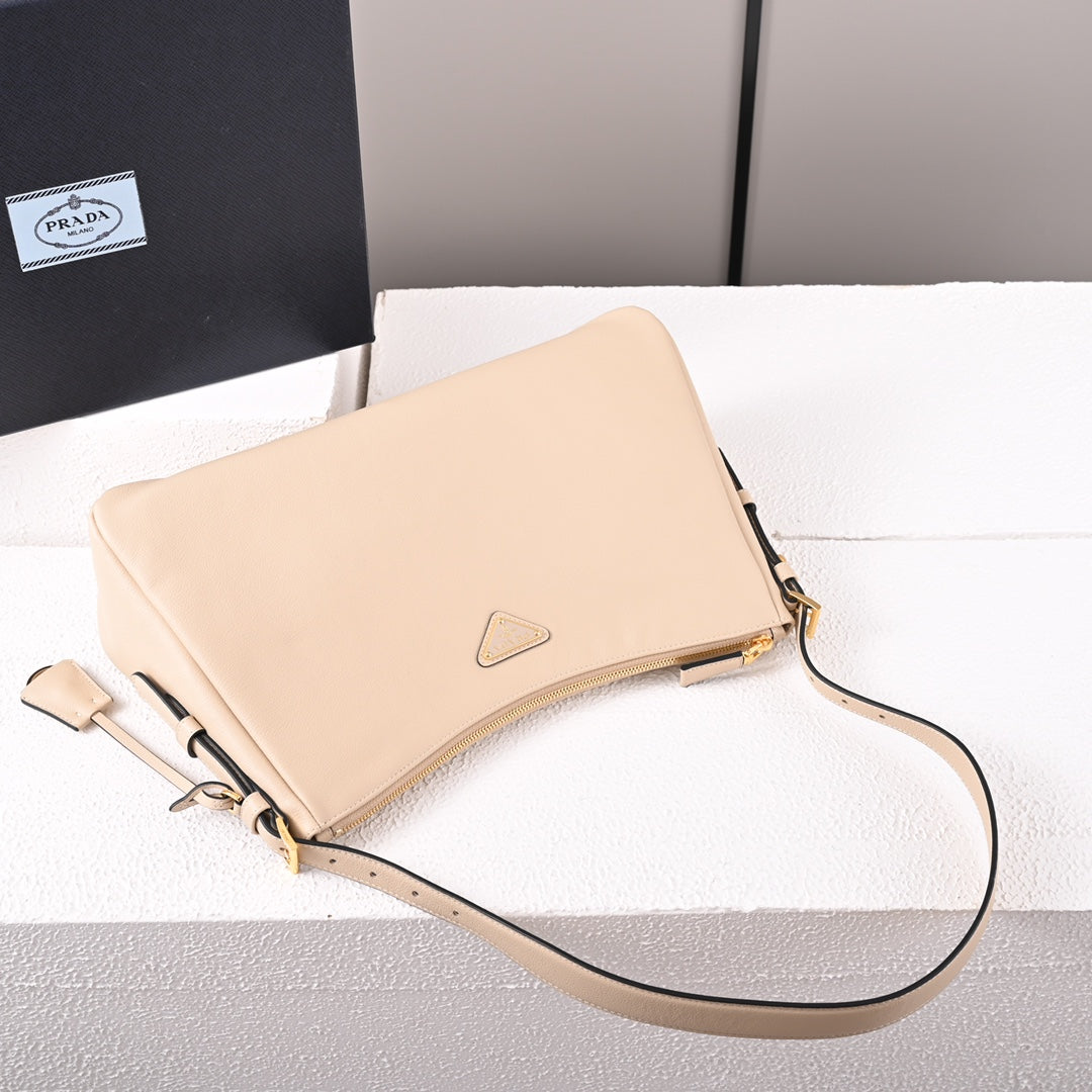 PD  Aimée large leather shoulder bag