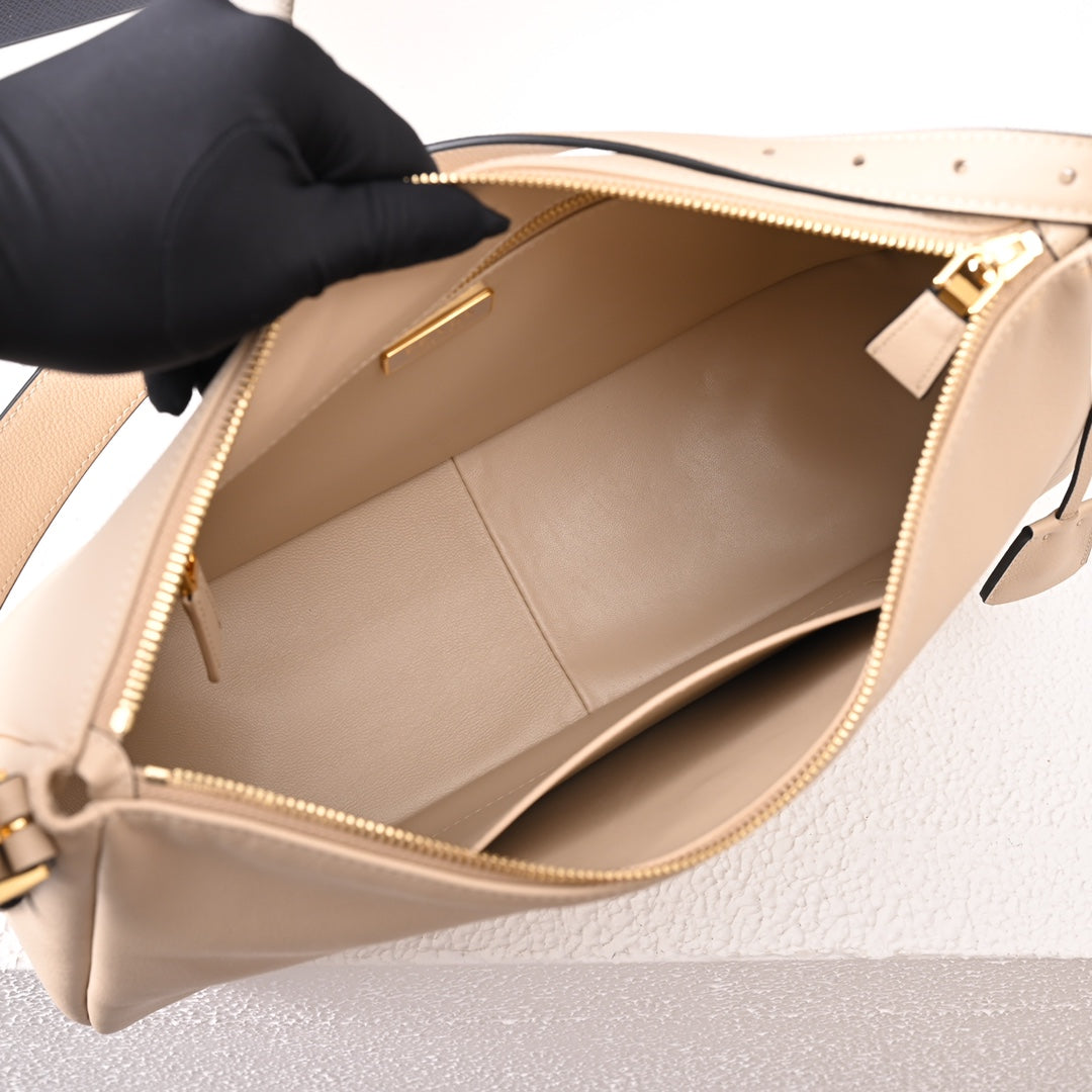 PD  Aimée large leather shoulder bag