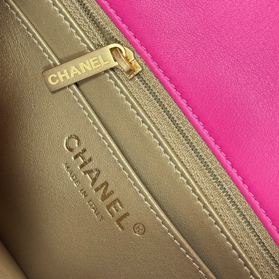 CH CF20 Golden Globe CLASSIC HANDBAG  Lambskin Rose Red