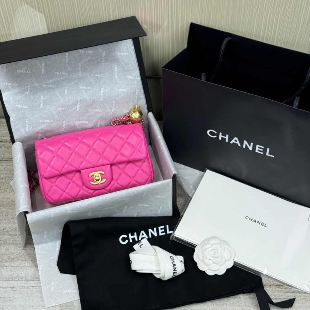 CH CF20 Golden Globe CLASSIC HANDBAG  Lambskin Rose Red