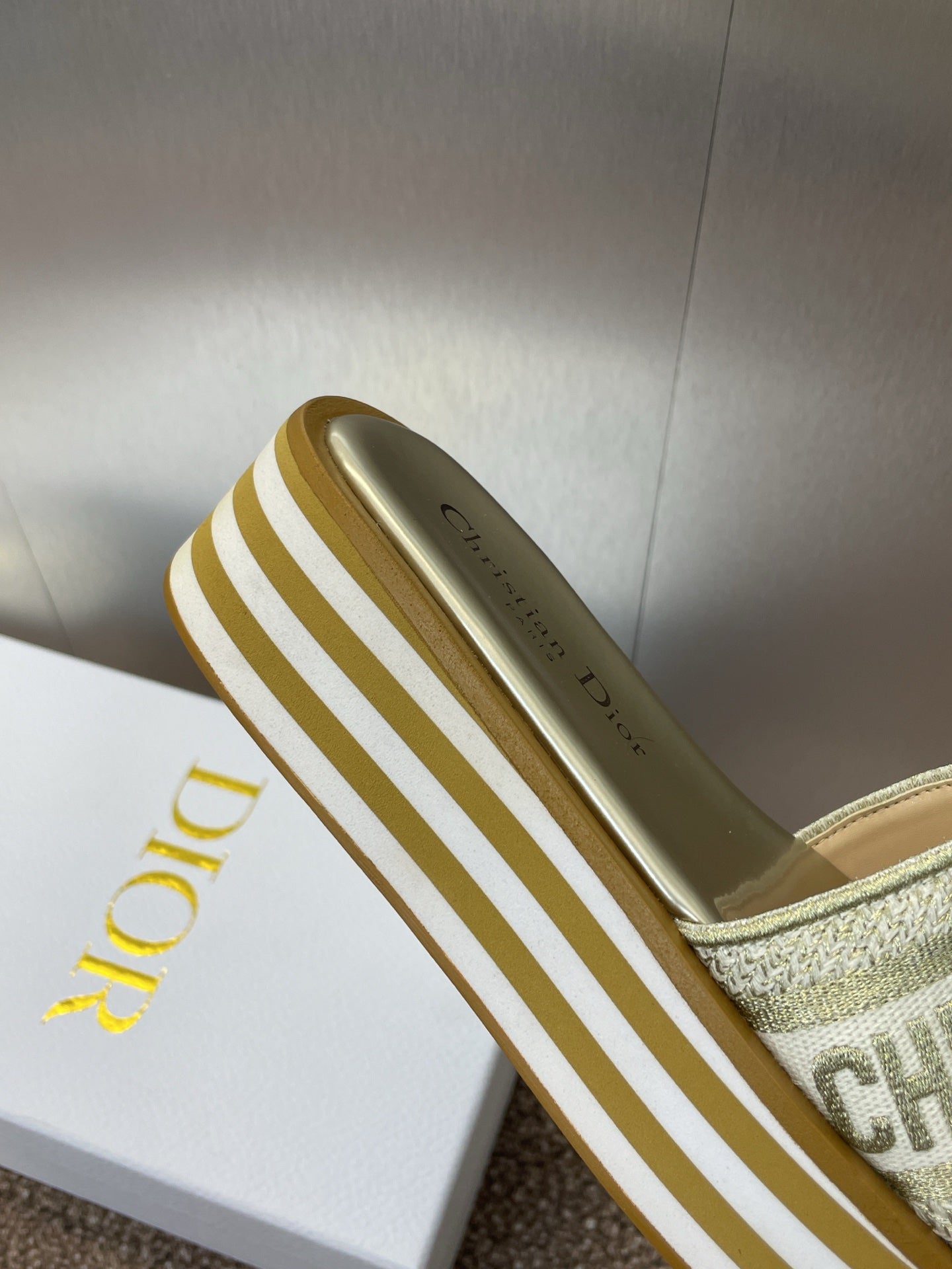 D 25ss ivieta dway slippers