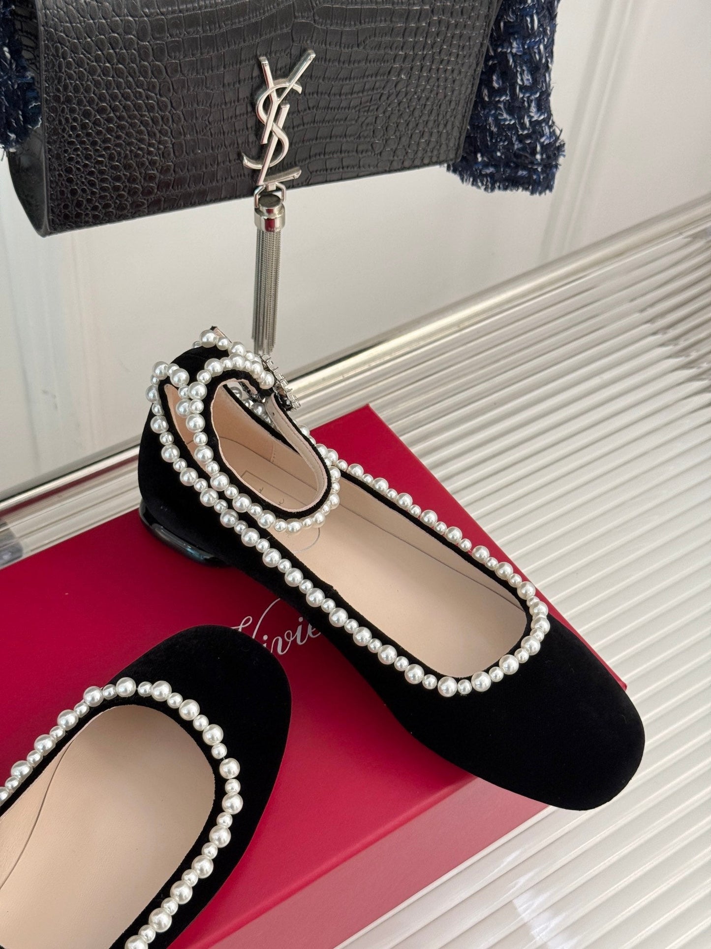 R Vi pearls ballerina shoes