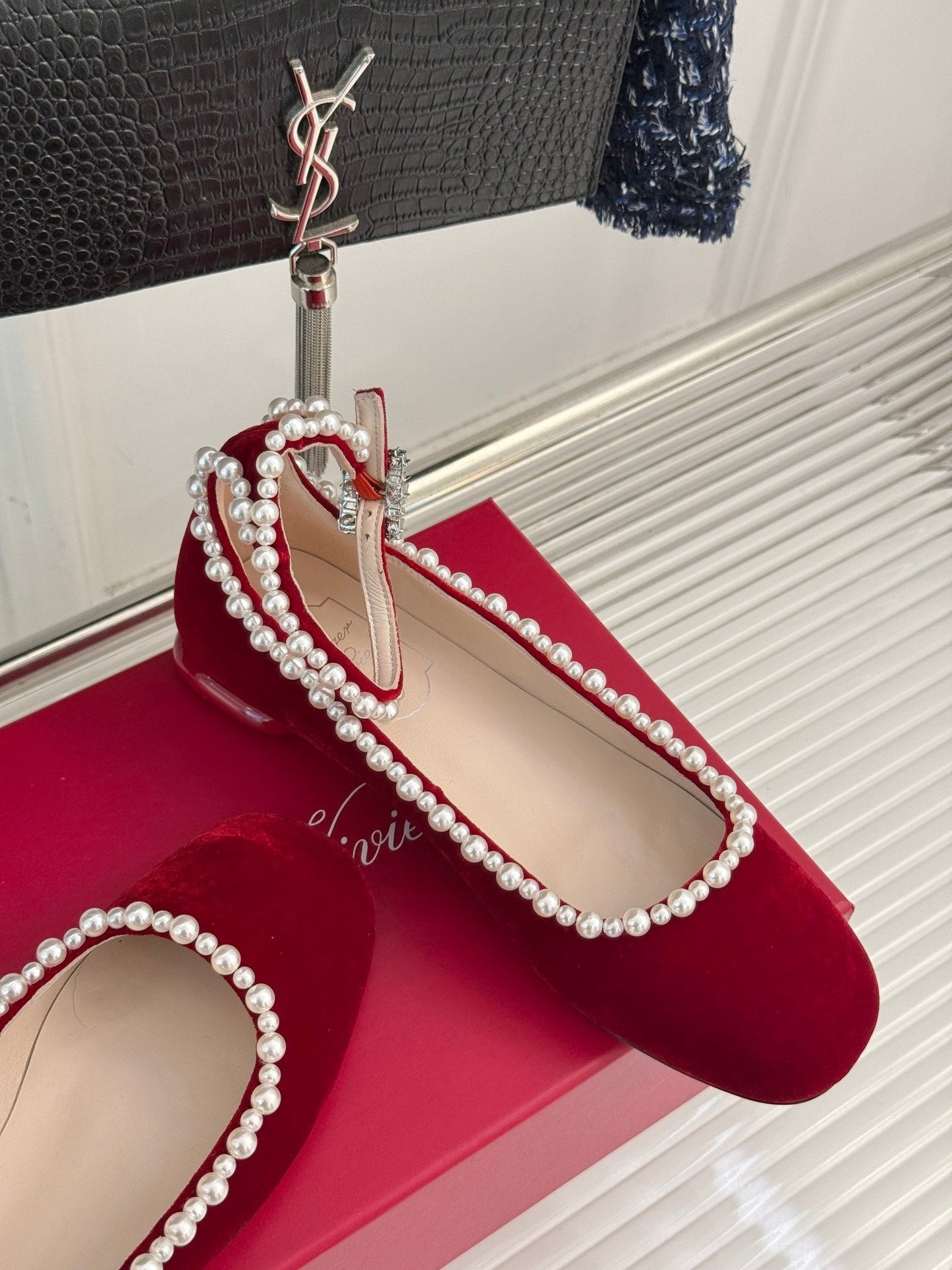 R Vi pearls ballerina shoes