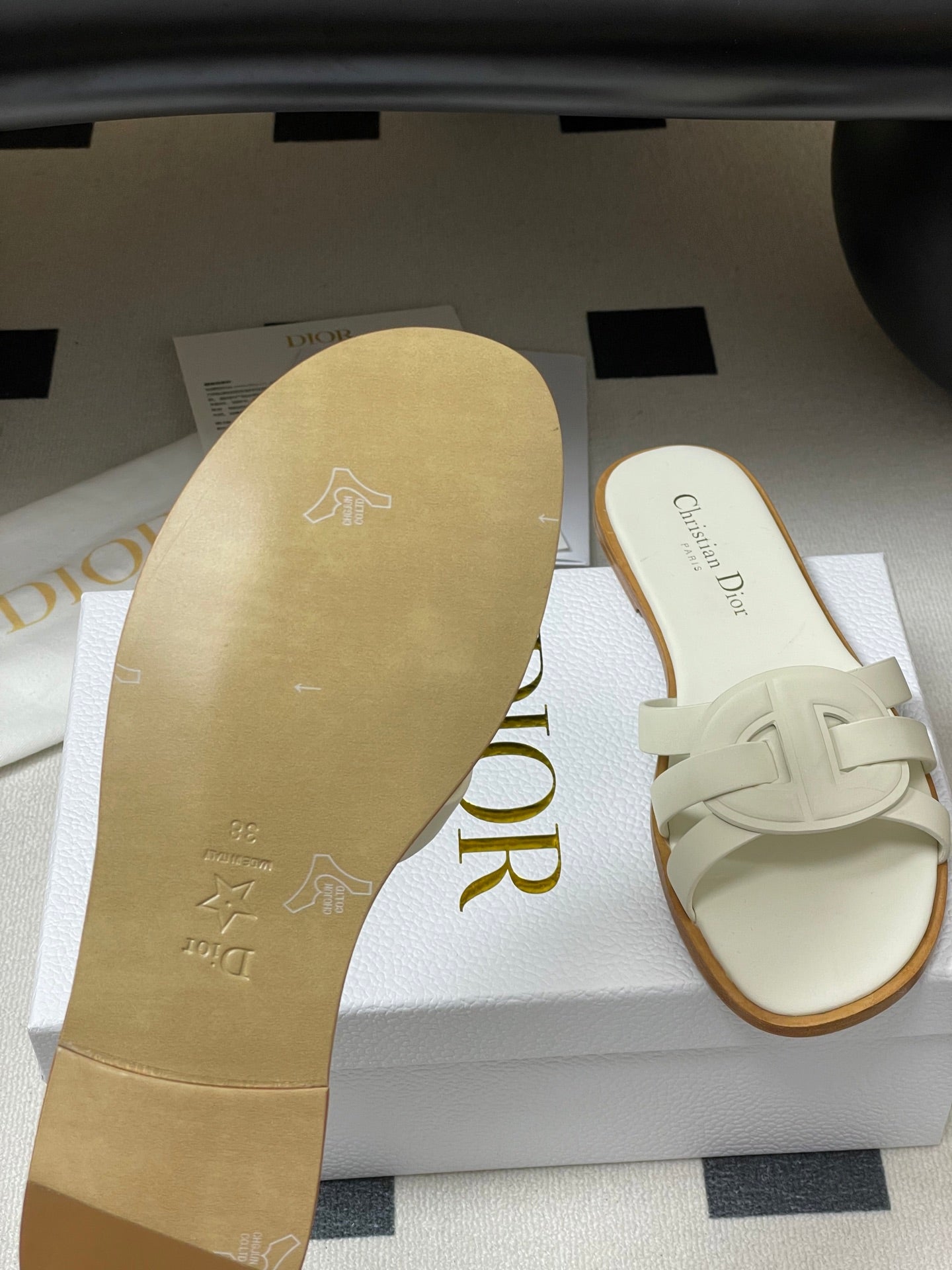 CD 25ss D-club slippers