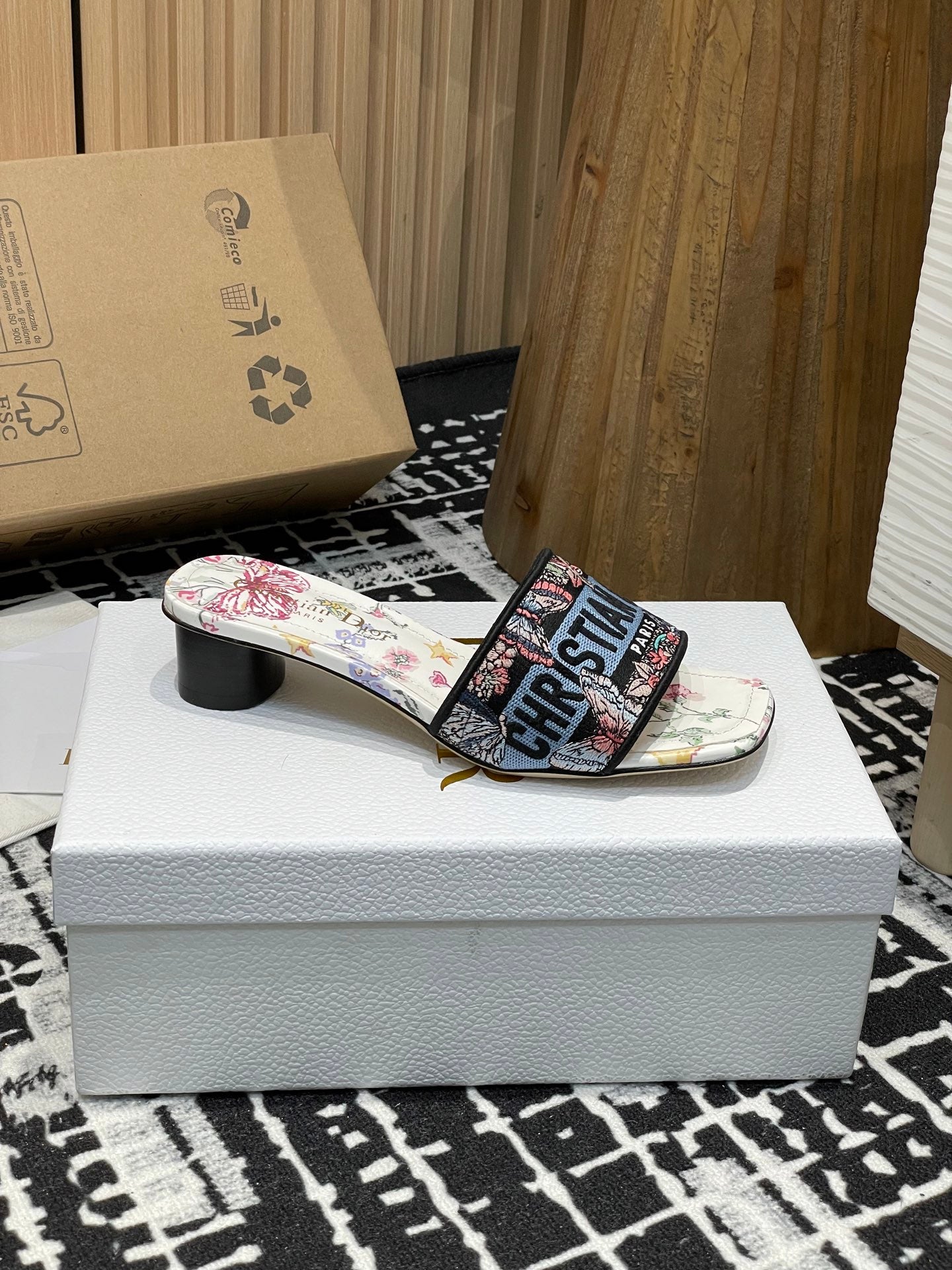 CD 25SS Dway slippers