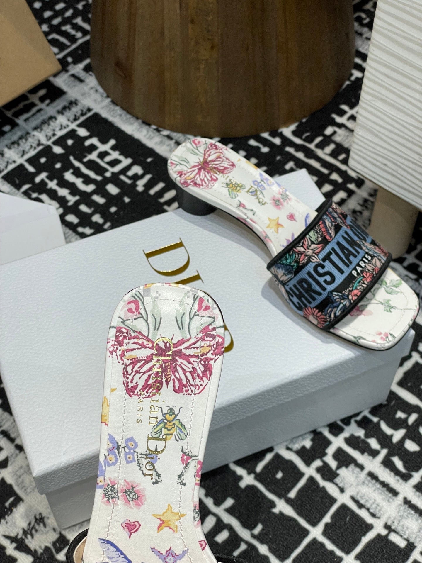 CD 25SS Dway slippers