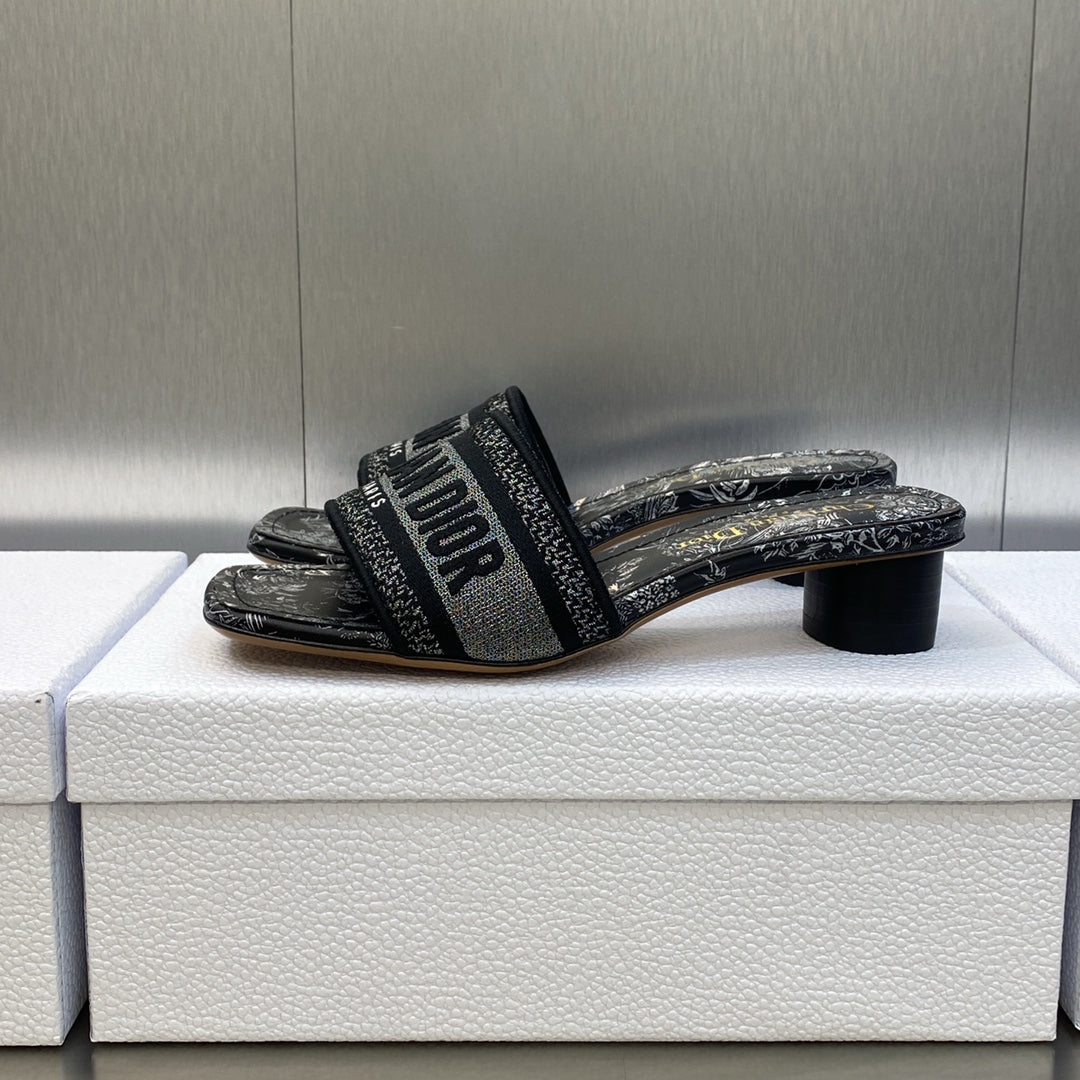 CD 25ss DWAY slippers