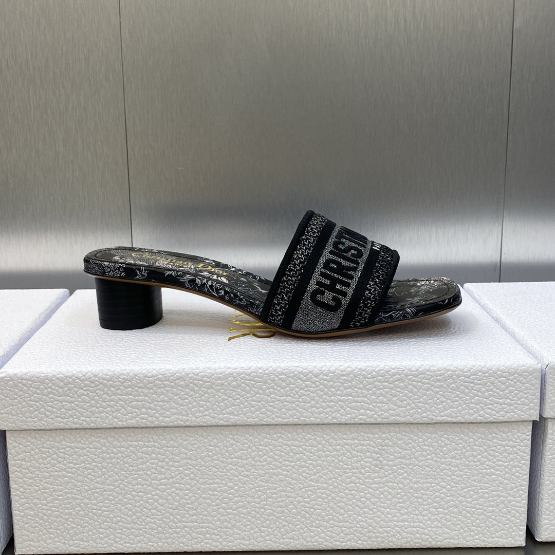 CD 25ss DWAY slippers