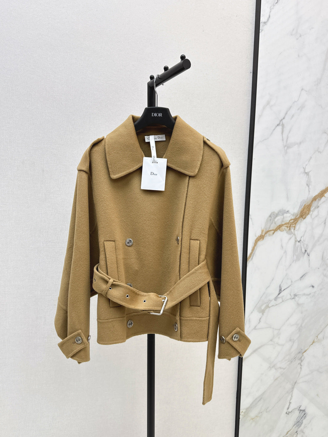 CD 25fw Cashmere coat