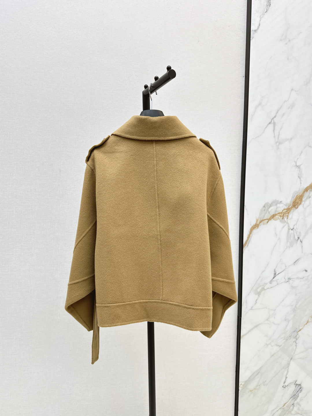 CD 25fw Cashmere coat